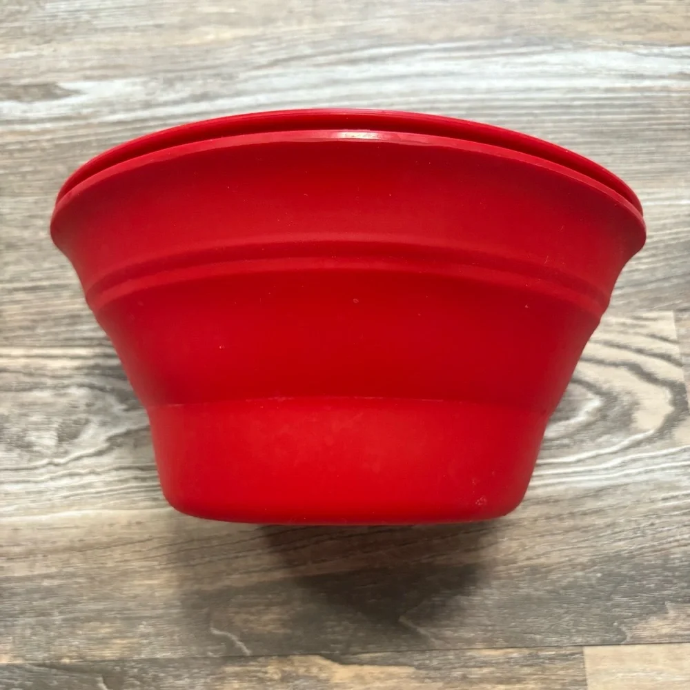 Pampered Chef Family Size Microwave Popcorn Maker